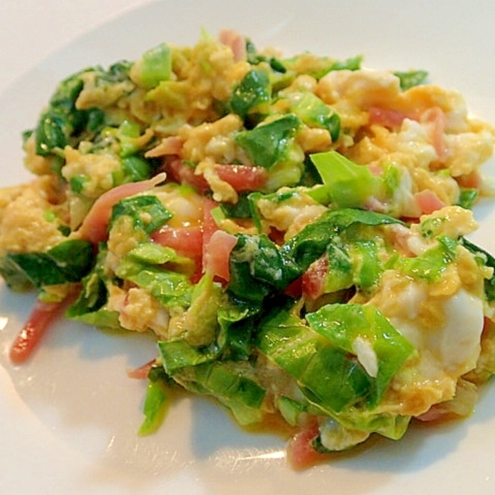 サラダ菜と紅生姜の卵炒め